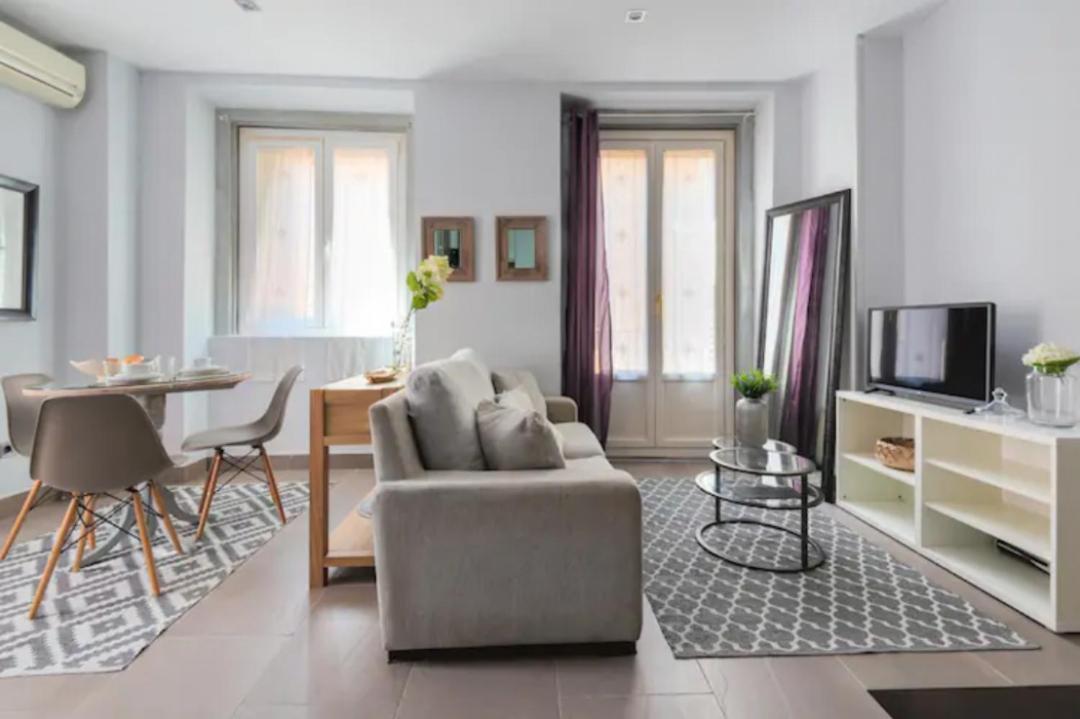 Appartement Modern And Bright- 1bd 1 Bth Furnished- Sol In Downtown Area *